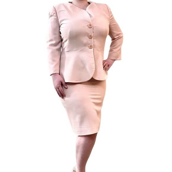 Armani Collezioni Italian Blush Peplum Skirt Suit Size 14 - Picture 1 of 16